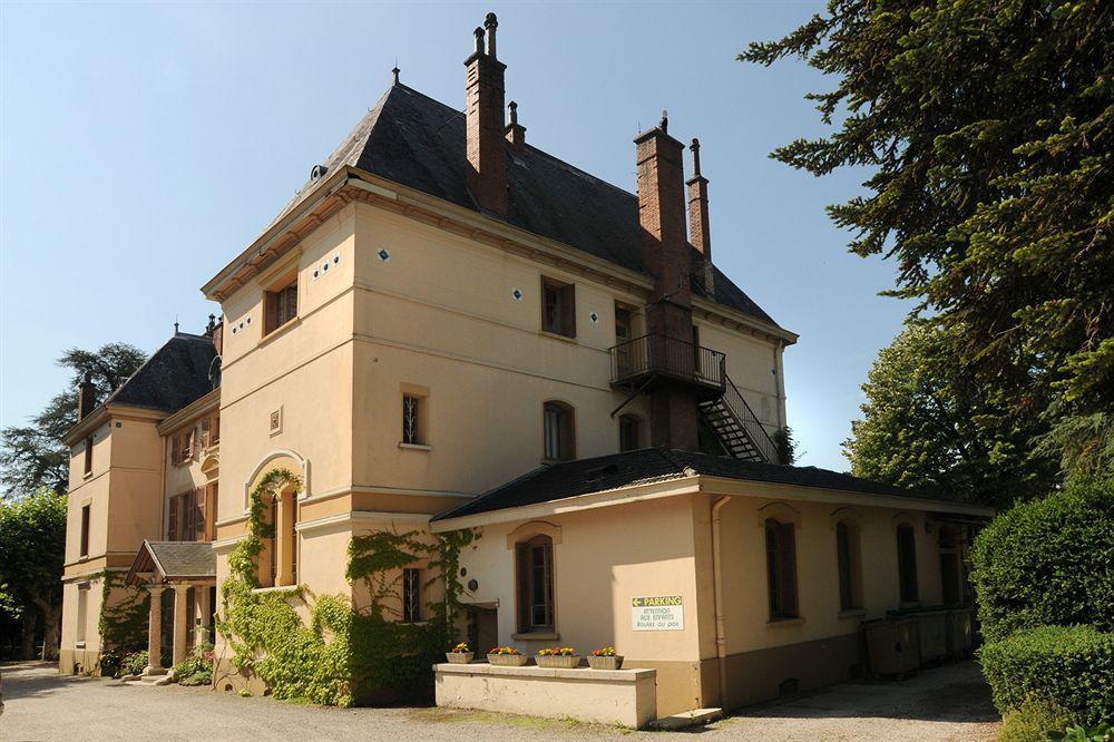 Domaine des Cèdres - Logis Hôtel, Résidence, Gîtes et Insolites Villebois Extérieur photo