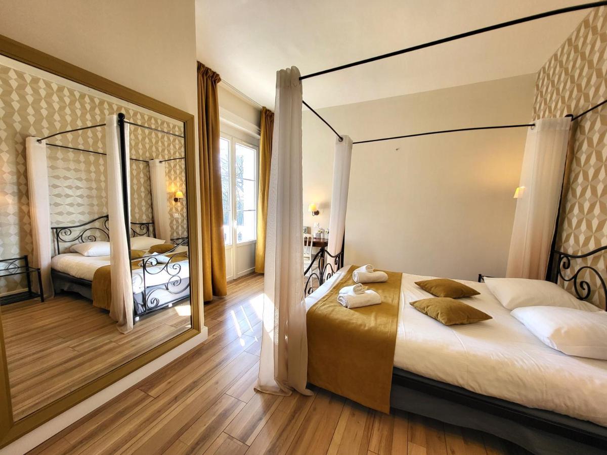 Domaine des Cèdres - Logis Hôtel, Résidence, Gîtes et Insolites Villebois Extérieur photo
