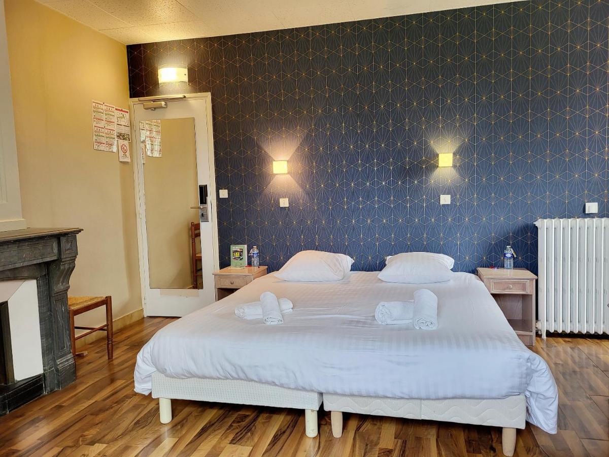Domaine des Cèdres - Logis Hôtel, Résidence, Gîtes et Insolites Villebois Extérieur photo